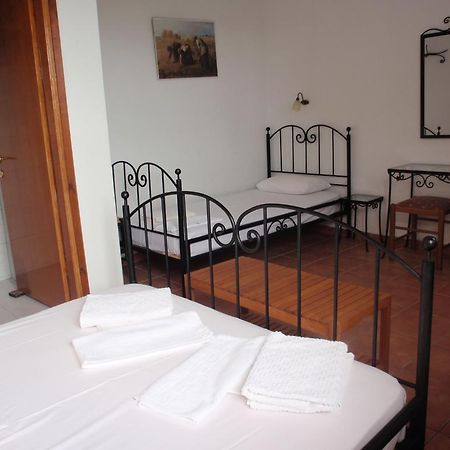 Petrouda'S Apartments Samothráki エクステリア 写真